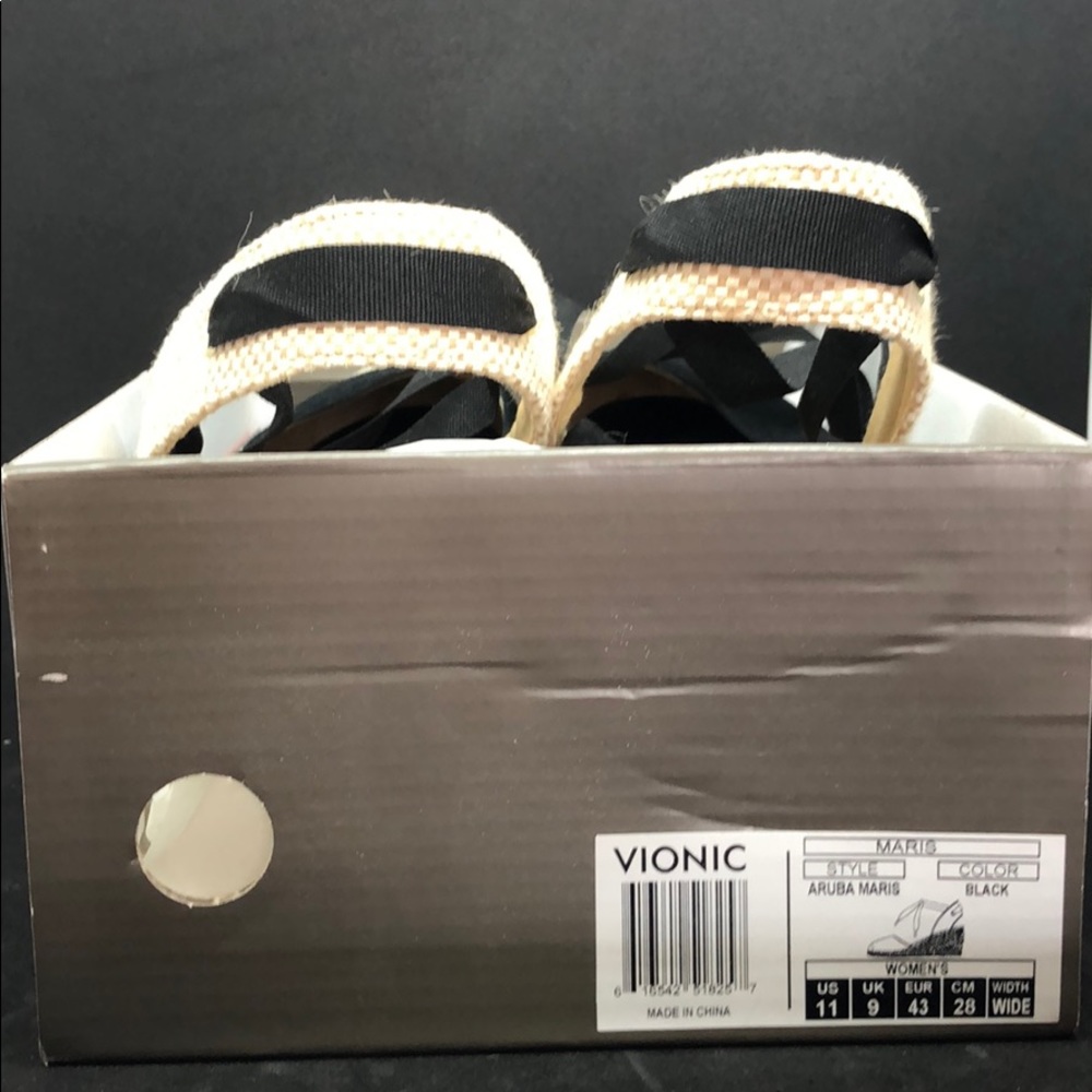 Shoes - Picture 7 of 7